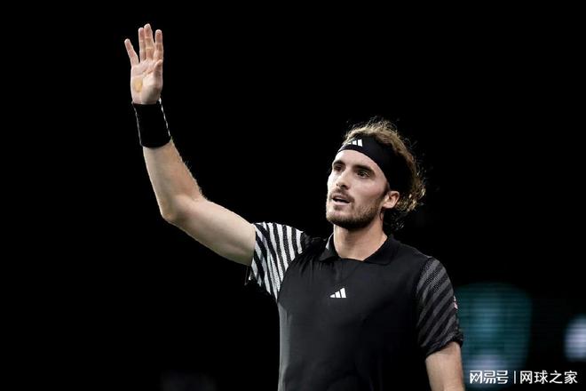 户外场所的 户外场所的