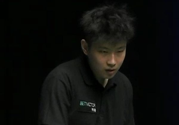 他的发球不 他的发球不