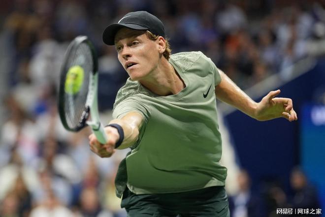 他低调谦逊 他低调谦逊